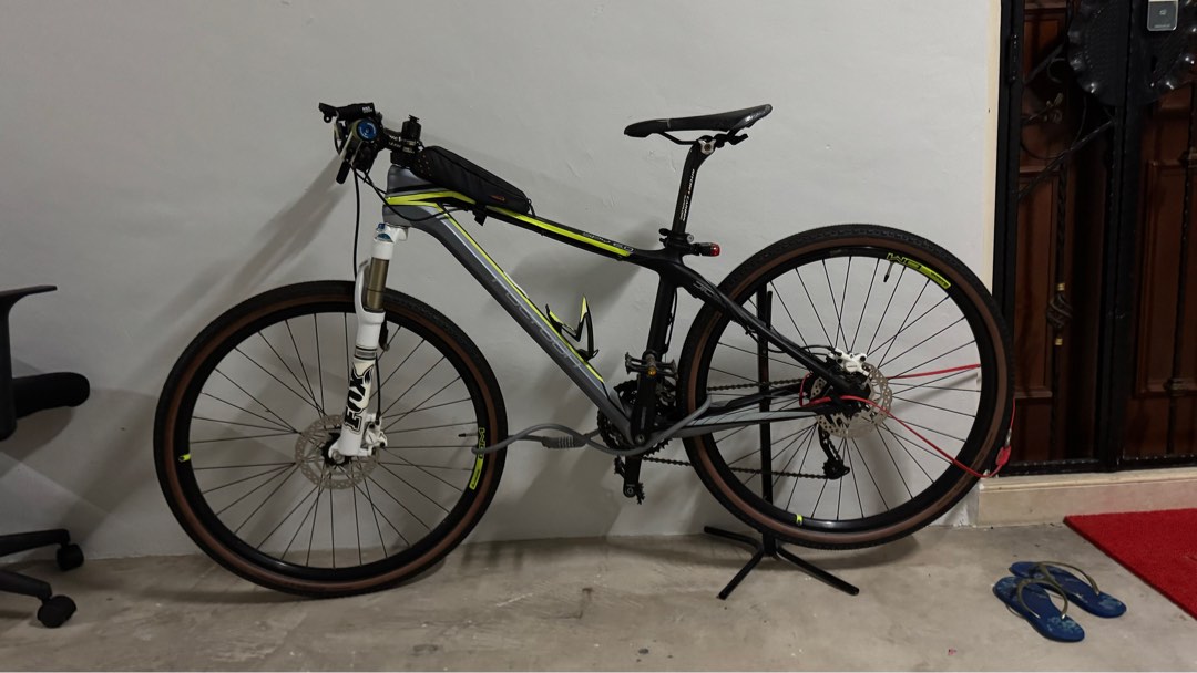 Polygon carbon mtb 2025
