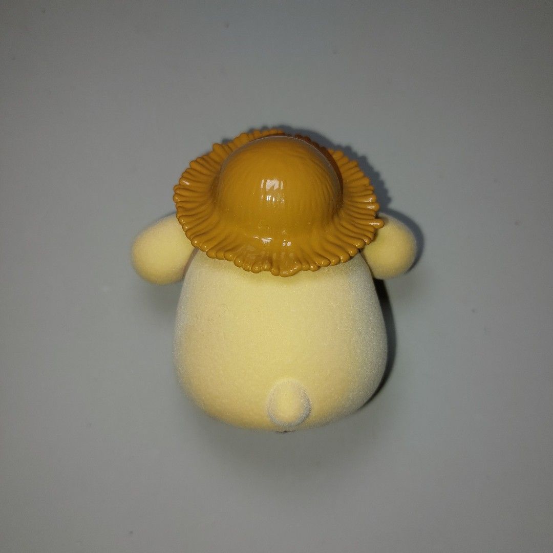 Pompompurin figure (Category: Designer & Blind Box Toys) located in Valenzuela. Submitted by allsortsathings.mnl (Listing ID 1335929095, Image 3). Description: BRAND NEW Miniso Sanrio Pompompurin Figure with box and foil (complete accesories) LOC: Metro Manila MOP:Gcash.