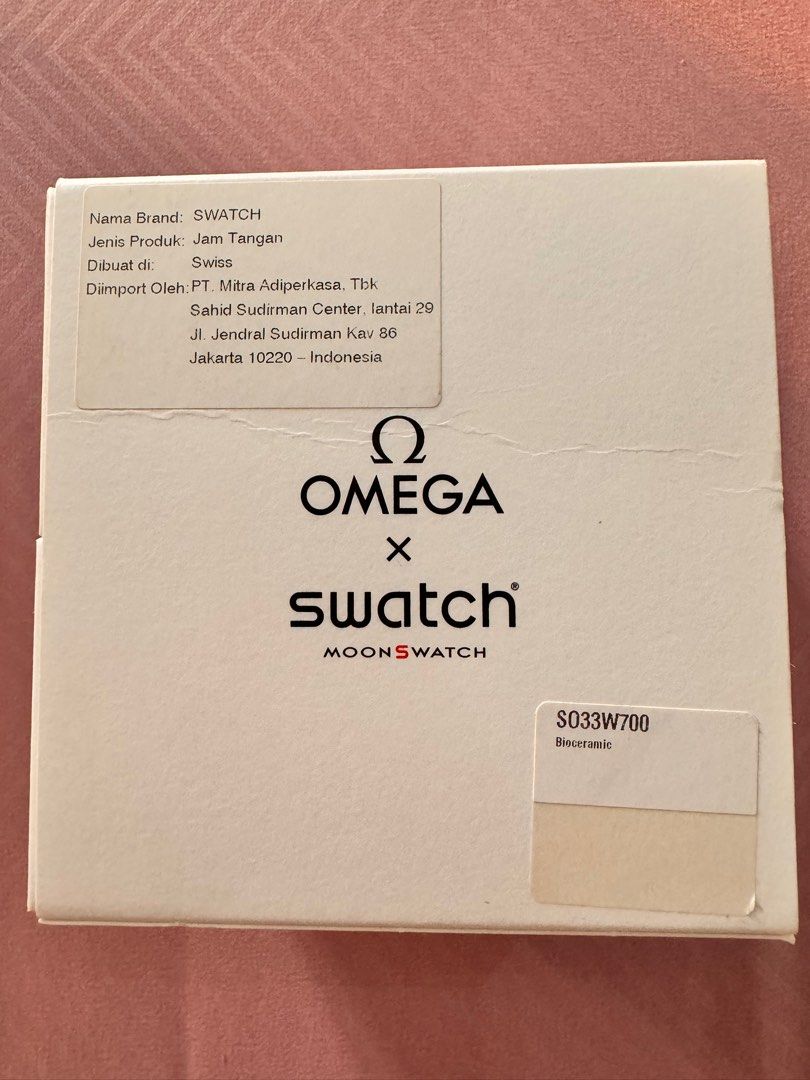 Rush Rush Rush Sale!!! Omega x Swatch (Category: Luxury Watches) located in Taytay. Submitted by becha1 (Listing ID 1335868471, Image 2). Description: Brandnew Complete with box Fixed price .