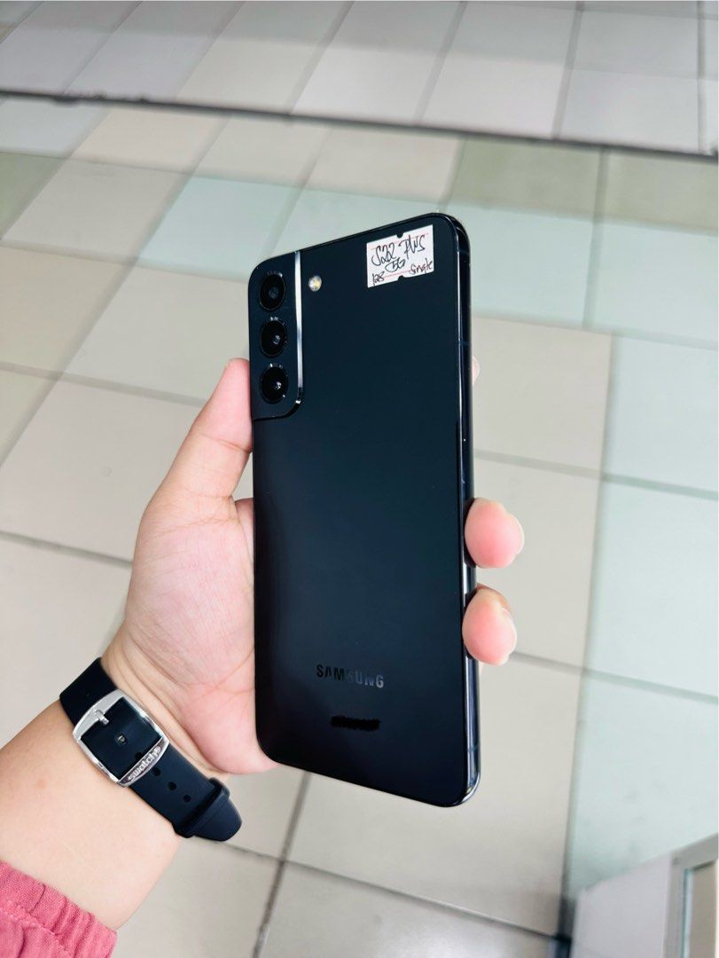 Samsung S22 Plus 128gb Single Sim FU (Category: Samsung) located in San Juan City. Submitted by javedsgadgetshop (Listing ID 1335923114, Image 2). Description: OPEN FOR INSTALLMENT VIA CREDIT CARD/GGIVES/SPAY/BILLEASE & SWAP/TRADE-IN! BUY AND SELL! Quick Specs : Samsung S22+ 5G •128gb •Single Variant •Good batt health •Factory Unlock •95% Smoothness •No hidden issue | No Repaired •100% Authentic | Not Refurbished •w/ OEM Charger & store warranty 