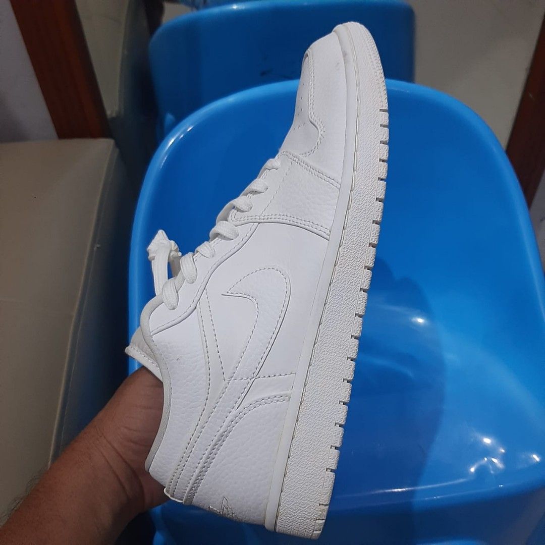 SIZE 43 INSOLE 27,5 CM SEPATU PRELOVED NIKE AIR JORDAN LOW