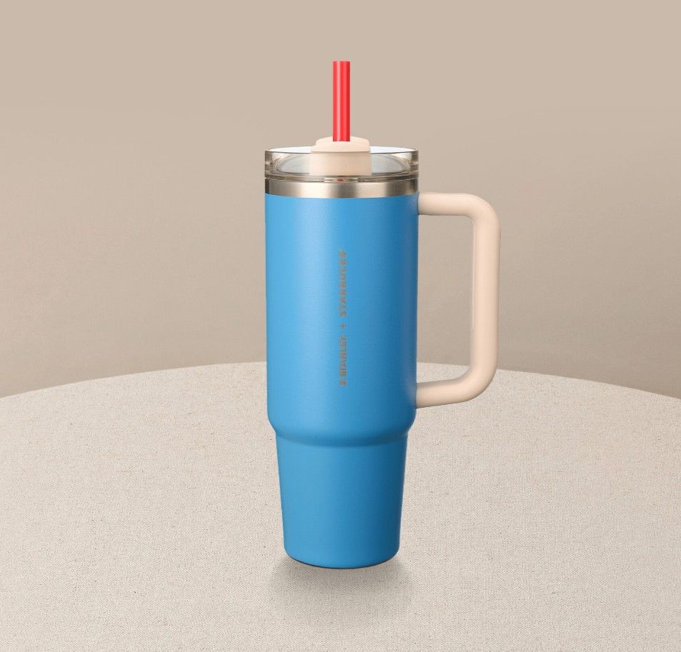 Starbucks + Stanley Holiday Blue Stainless Steel Cold Cup 30oz (Category: Water Bottles & Tumblers) located in Singapore. Submitted by iiedecnirxii (Listing ID 1304859650, Image 1). Description: .