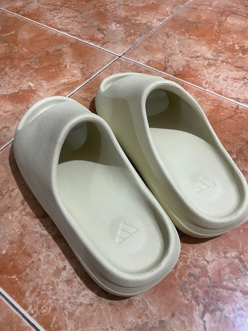 Yeezy 5 womens size 6 cheap