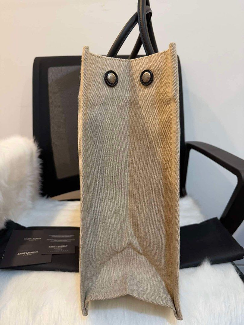 YSL Rive Gauche (Category: Luxury Bags & Wallets) located in Dasmarinas. Submitted by aralofranco (Listing ID 1335862019, Image 3). Description: .