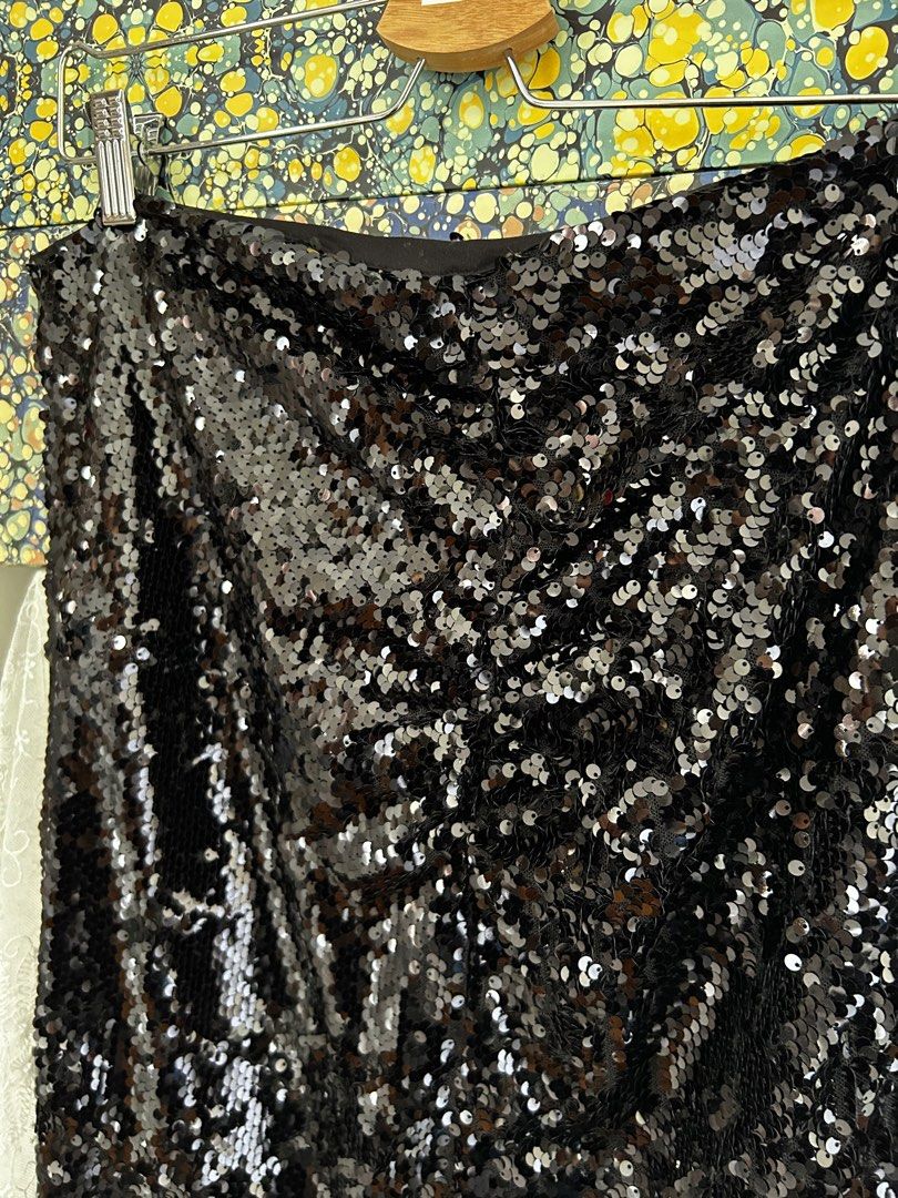Zara black sequin midi skirt Large UK 14, Women's Fashion, Bottoms