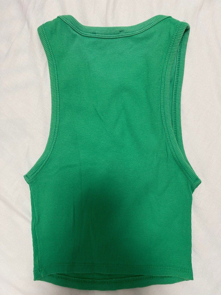 Zara Green Racerback Tank Top (Category: Sleeveless) located in Pasig City. Submitted by preloved_bysoph (Listing ID 1335838430, Image 2). Description: .