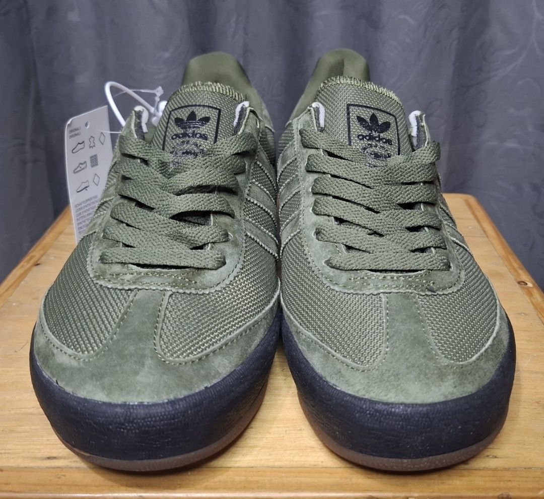 Adidas jeans trainers record