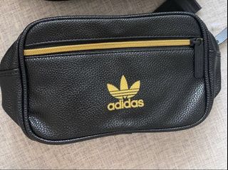(Category: ) located in . Submitted by buysellcloset (Listing ID 1336109278, Image 1). Description: .
