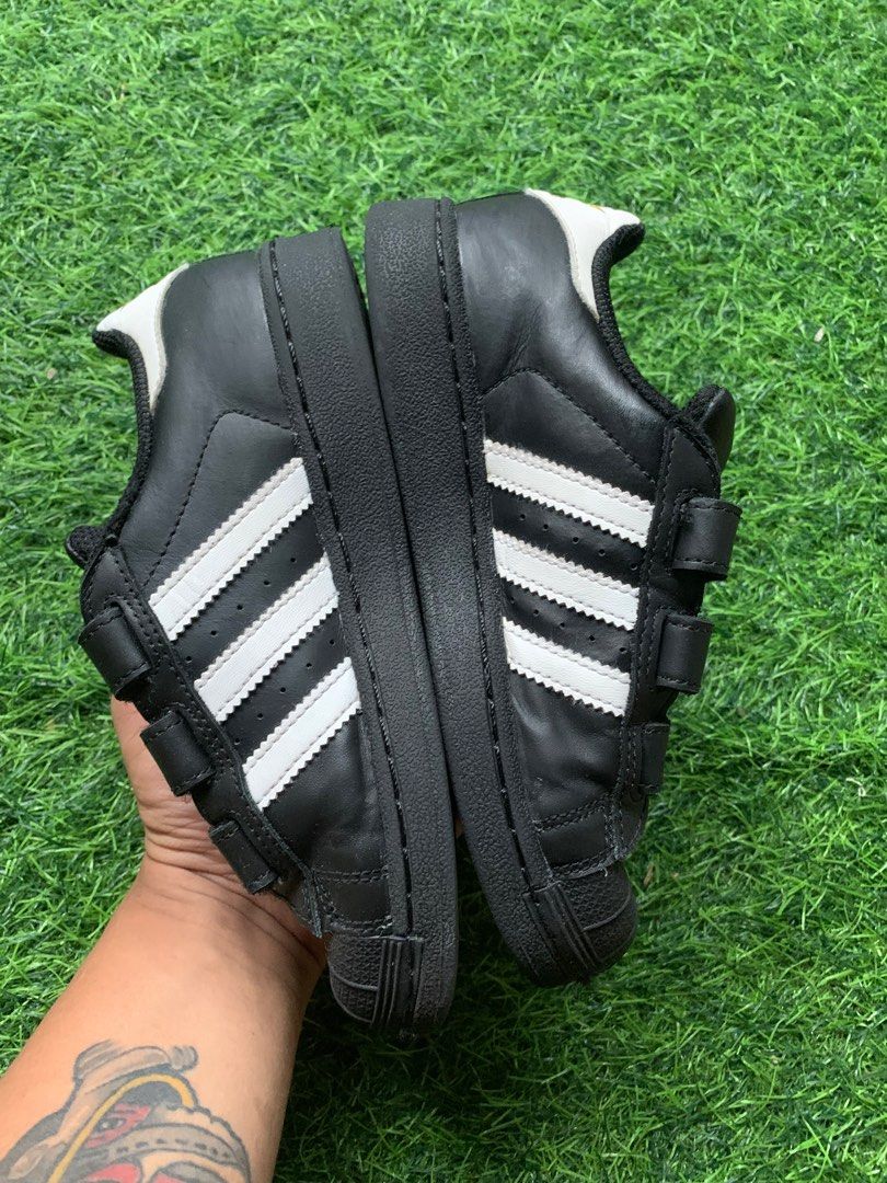 Kids adidas superstar velcro best sale