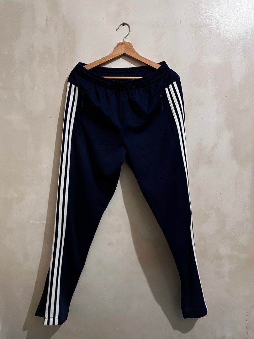 Adidas Zipper Track Pants Blue (Category: Joggers) located in Paranaque City. Submitted by entown (Listing ID 1336111778, Image 1). Description: .