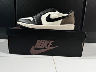 (Category: ) located in . Submitted by lovesneakers4331 (Listing ID 1335973272, Image 1). Description: .