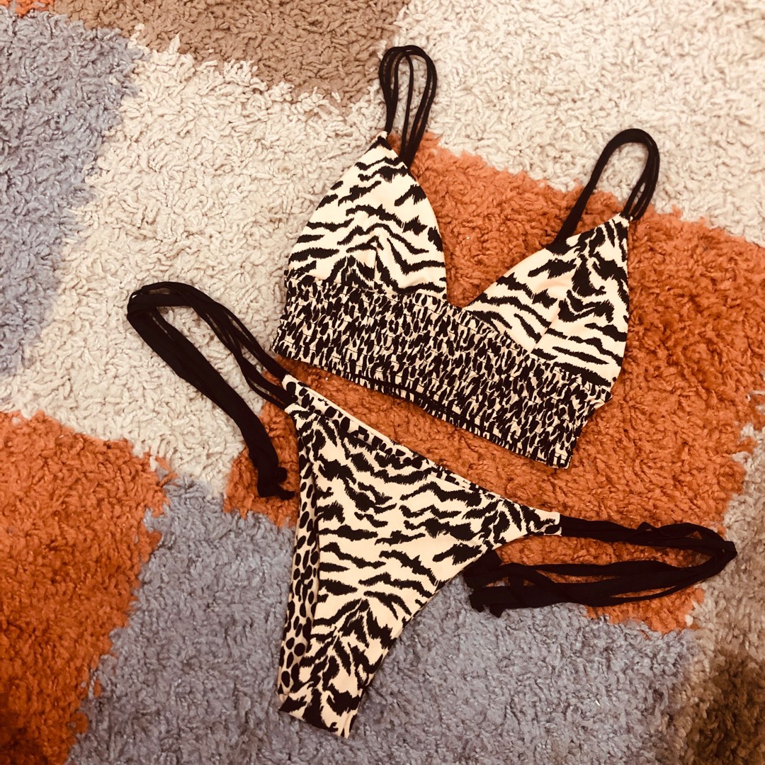 Bikini Eyelet white animal print
