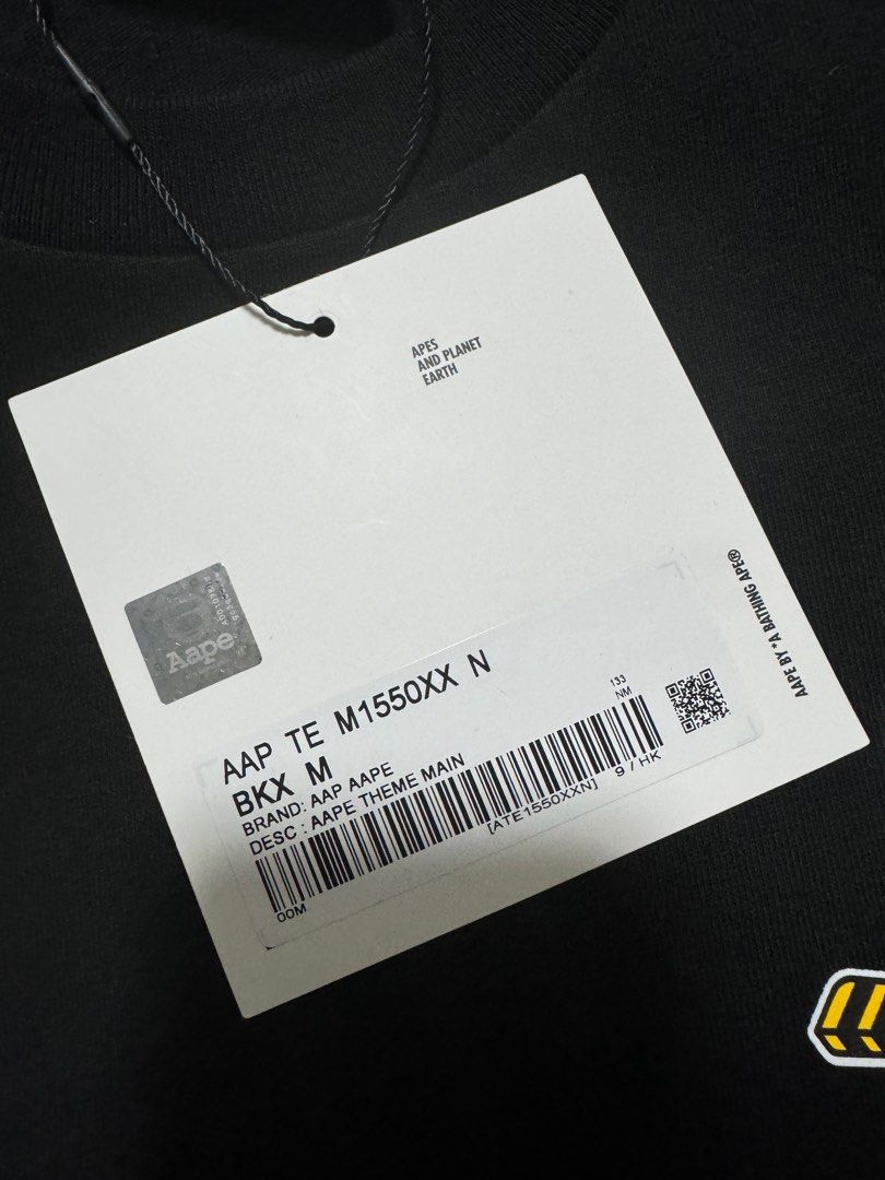Bathing ape authentic (Category: Tshirts & Polo Shirts) located in Singapore. Submitted by ivanlee1978 (Listing ID 1336075432, Image 5). Description: Brand new ordered from online overseas Wrong size too big for me 100% Authentic .