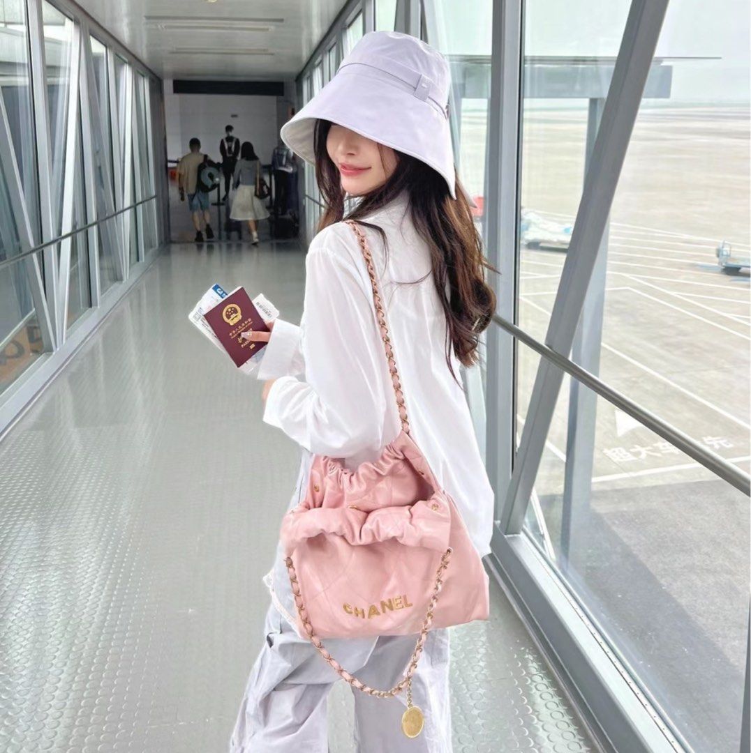 Chanel 22 Small Sakura Pink Calfskin Goldware, Luxury, Bags