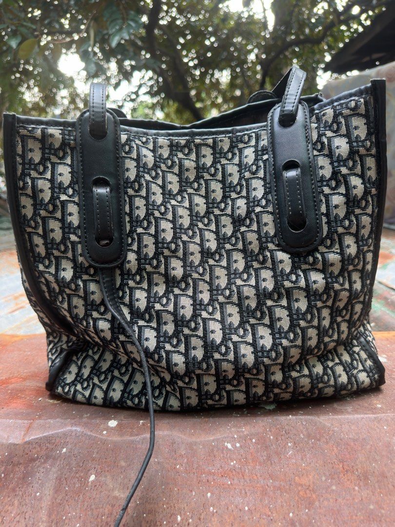 Christian Dior Monogram Shoulder Bag Women s Fashion Bags Wallets Tote Bags on Carousell