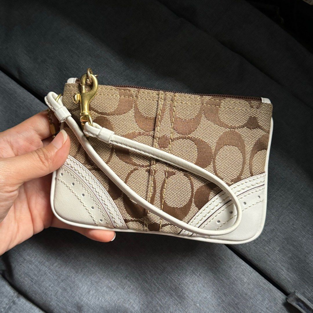 Coach wristlet white online