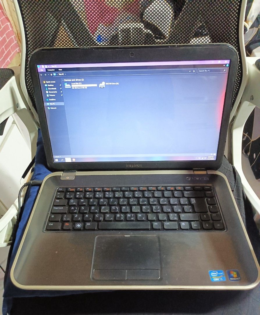 DELL LAPTOP INTEL i5 (Category: Laptops & Notebooks) located in Cavite. Submitted by mackyesteban00 (Listing ID 1336024479, Image 3). Description: 5,500 PESOS PAUNAHAN DELL LAPTOP INTEL i5 Issue: battery only nagagamit naman naka plug sa charger and speaker pwede naman connect sa bluetooth speaker or mag headset Specs: 15.6 inches wide sreen widows 10 pro intel core i5 6gb ram 500gb storage wifi ready bluetooth ready Microsoft office installed us
