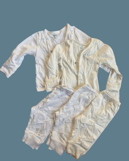 Disney Baby 5-PC White Pajama Set (Category: Babies & Kids Fashion) located in Candaba. Submitted by raraei (Listing ID 1335934907, Image 1). Description: 1 long sleeves and 1 pajama have yellowed but the other 3 looks like new Includes: - 2 long sleeves with snap buttons - 3 jogger pajamas.