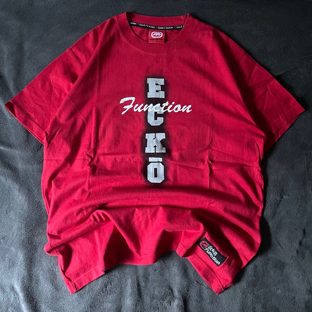 ECKO FUNCTION TEE (Category: Tshirts & Polo Shirts) located in Singapore. Submitted by cvrdsellout (Listing ID 1336089225, Image 1). Description: ECKO FUNCTION ptp: 24” length: 30” condition: very good, 10/10. NOTE: colour may vary due to lighting so please manage ur expectations. (fixed price❗️).
