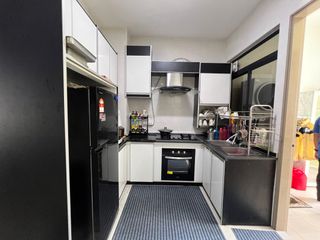 (Category: ) located in . Submitted by adizhan (Listing ID 1336087102, Image 1). Description: .