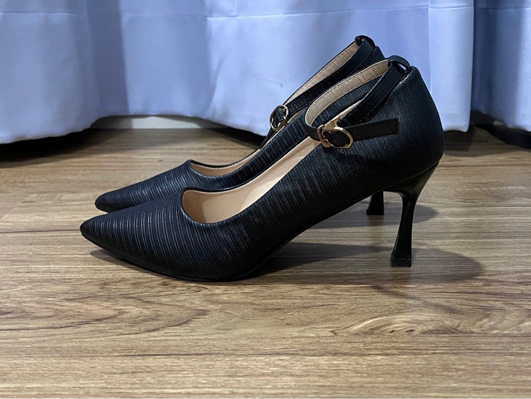 Emilio valentino heels deals