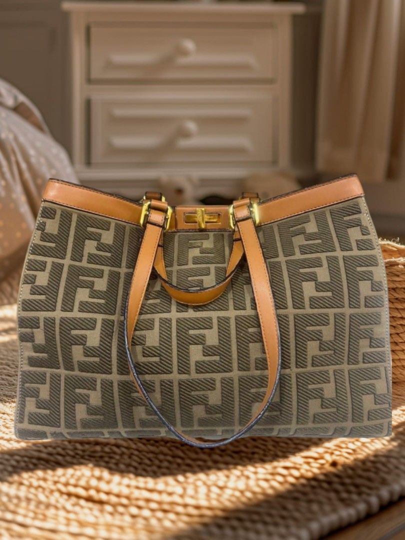 Fendi Bag Authentic Preloved Barang Mewah Tas Dompet di Carousell