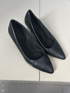 (Category: ) located in . Submitted by shoppink_kl (Listing ID 1336112678, Image 1). Description: .