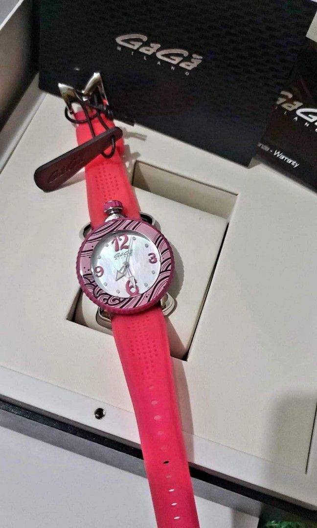 GAGA MILANO SPORTS (Category: Women's Watches) located in General Natividad. Submitted by jherzhy (Listing ID 1336135105, Image 3). Description: GAGA MILANO LADY SPORTS 7020.9 swiss made good as new sapphire glass pearl dial 37mm case diameter complete inclusion.