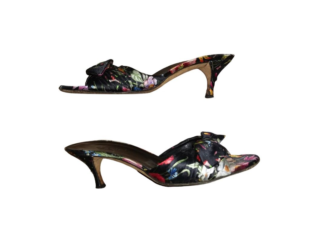 Gucci flower heels online