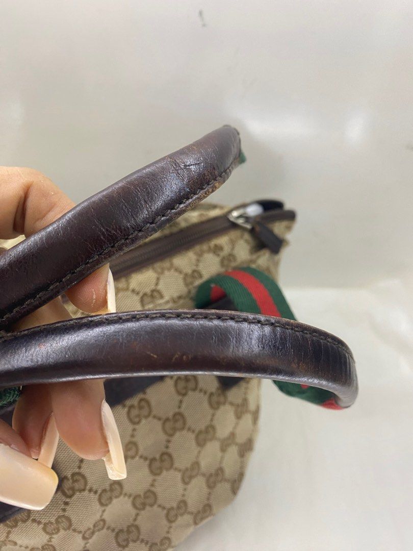 GUCCI SHERRYLINE TOTE BAG ❤️ (Category: Luxury Bags & Wallets) located in Bacolod City. Submitted by chuchaystuffs (Listing ID 1336027223, Image 3). Description: Ganda pa medium size see pics .