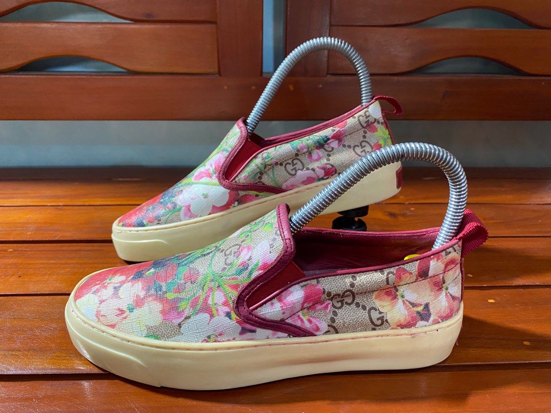 Gucci flower shoes sales