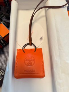 （分類：）位於 。 由 eeelllxix 提交（商品編號 1336023160，圖片 1）。簡介： 。