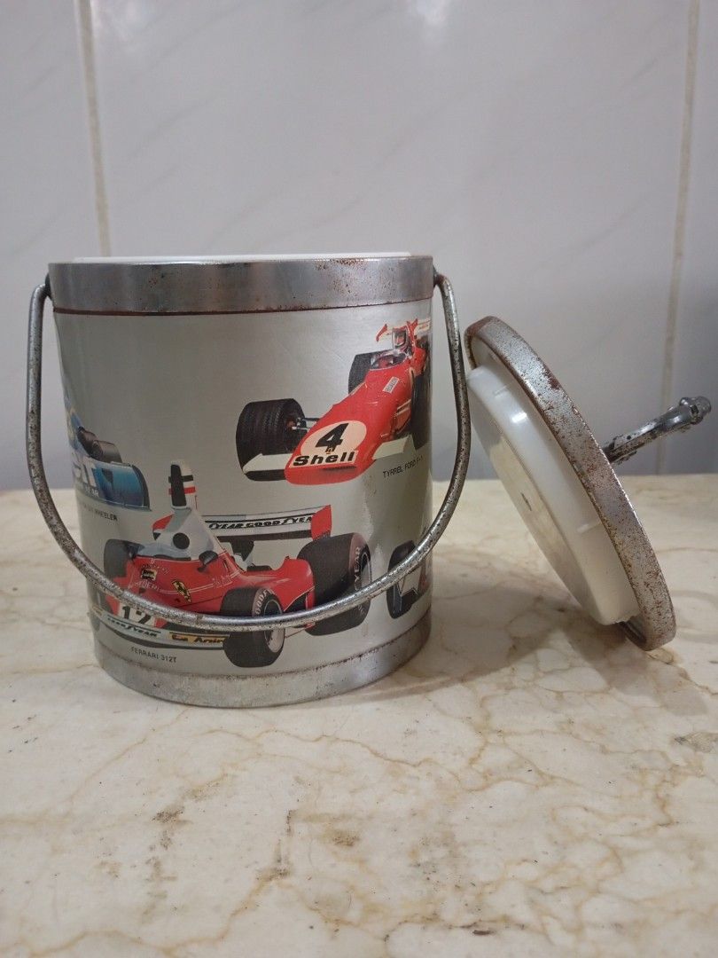 Ice bucket (Category: Pitchers & Dispensers) located in Las Pinas. Submitted by the_recycle_shop (Listing ID 1336042058, Image 3). Description: Original Good condition.