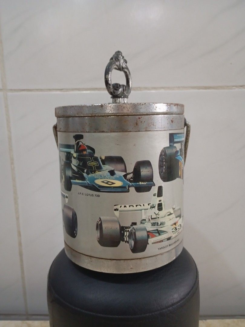 Ice bucket (Category: Pitchers & Dispensers) located in Las Pinas. Submitted by the_recycle_shop (Listing ID 1336042058, Image 1). Description: Original Good condition.