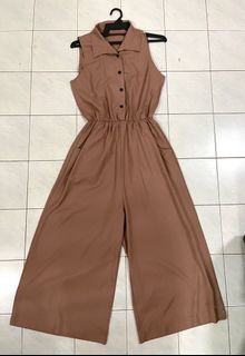 (Category: ) located in . Submitted by gooditemtosell (Listing ID 1336073858, Image 1). Description: .