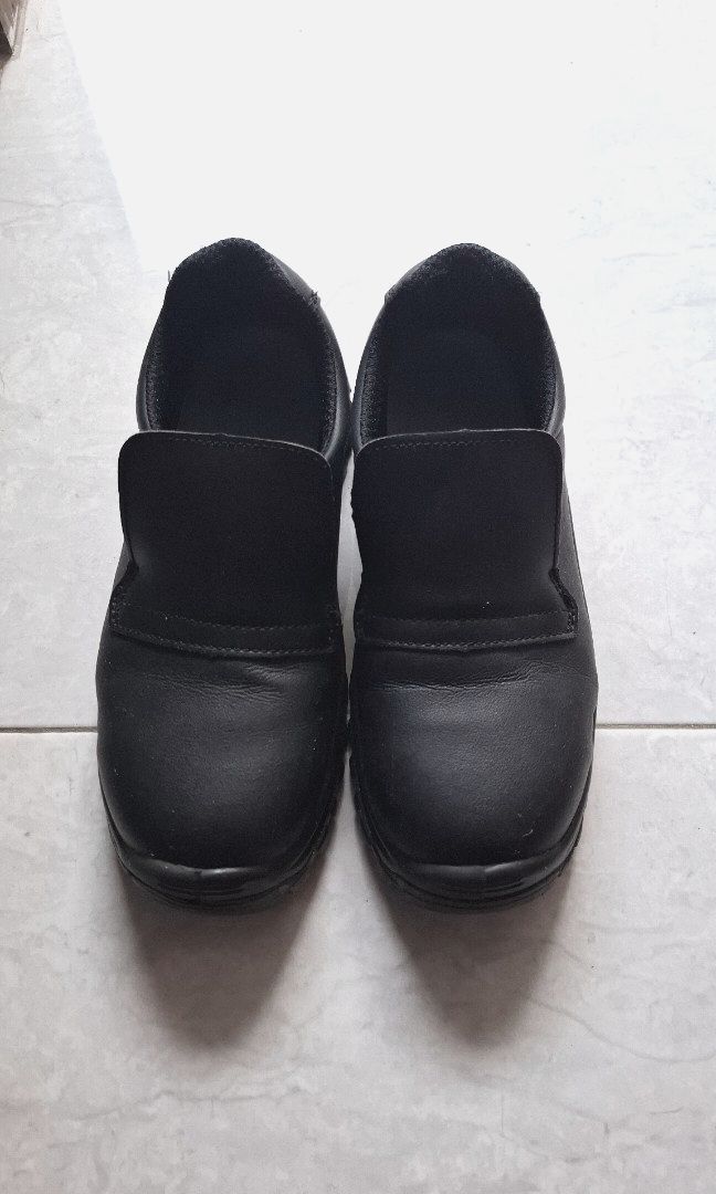 Kitchen Safety Shoes Bragard uk 38, Barang Yang Dicari di Carousell