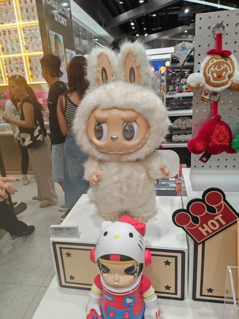 LABUBU ZIMOMO 巨大白天使ANGEL IN CLOUD, 興趣及遊戲, 玩具& 遊戲類