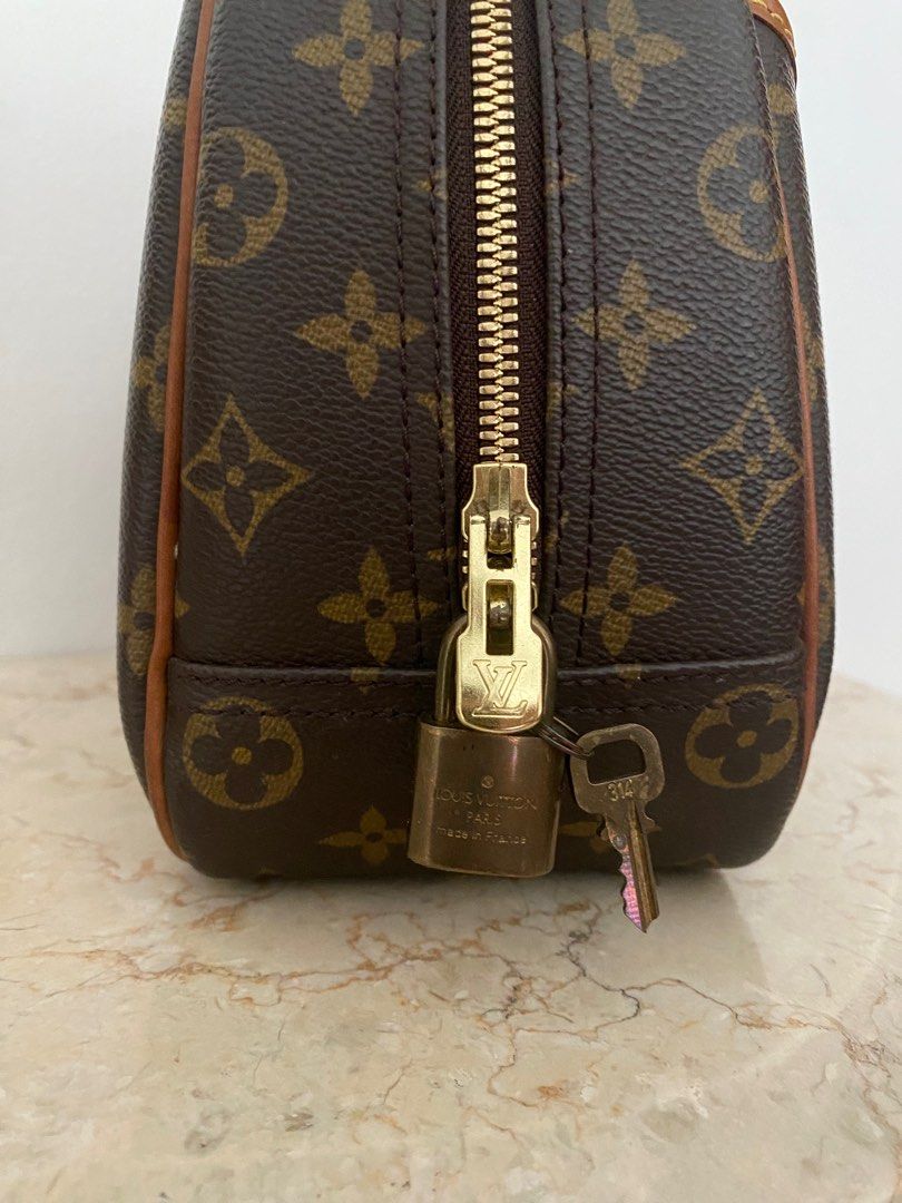 Louis Vuitton Deauville Monogram Bag (Category: Bags & Wallets) located in Singapore. Submitted by mis0x (Listing ID 1336075417, Image 3). Description: Authentic. Comes with original dust bag. Please note the condition is reflected as in pictures, item is in preloved condition, generally in ok condition, but with some light staining and discoloration as shown. Please ask questions to clarify before purchasing..