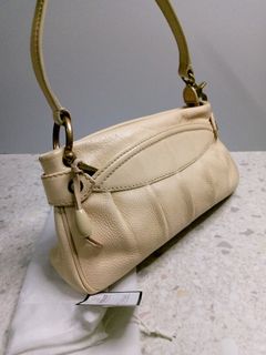(Kategori: ) berada di . Dikirim oleh bybag.eleanoer (ID iklan 1336031968, Gambar 1). Deskripsi: .