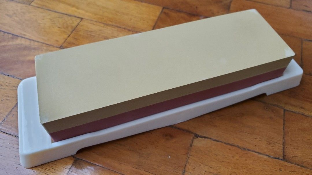 Naniwa #1000/#3000 Combination Whetstone (Category: Knives & Chopping Boards) located in Marikina City. Submitted by knifeandtoolphilippines (Listing ID 1336034317, Image 3). Description: Fixed Price Made in Japan Small dings due to overseas shipping.