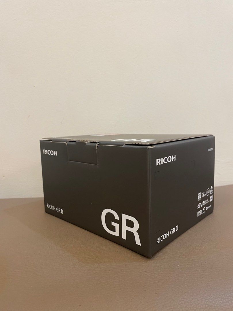 NEW Ricoh GR III GRiii Full Box Set, Photography, Cameras on Carousell