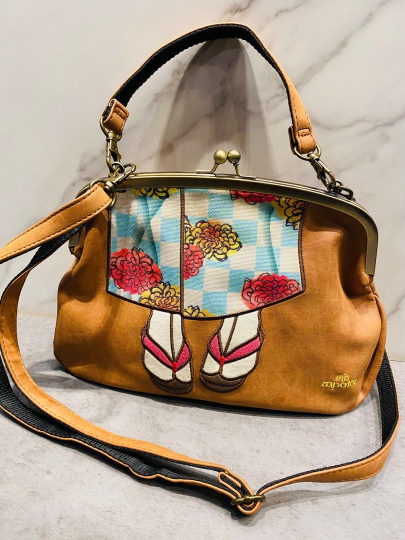 Zapatos sling bag discount