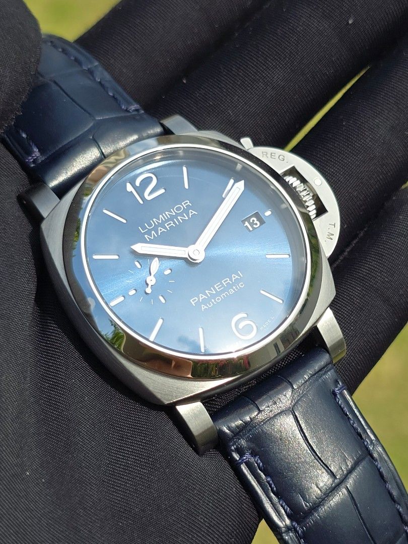 Luminor panerai blue hotsell