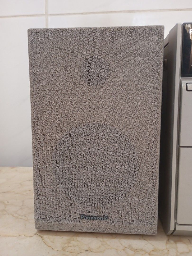 Panasonic component (Category: Portable Music Players) located in Las Pinas. Submitted by the_recycle_shop (Listing ID 1336000138, Image 2). Description: Good working condition.