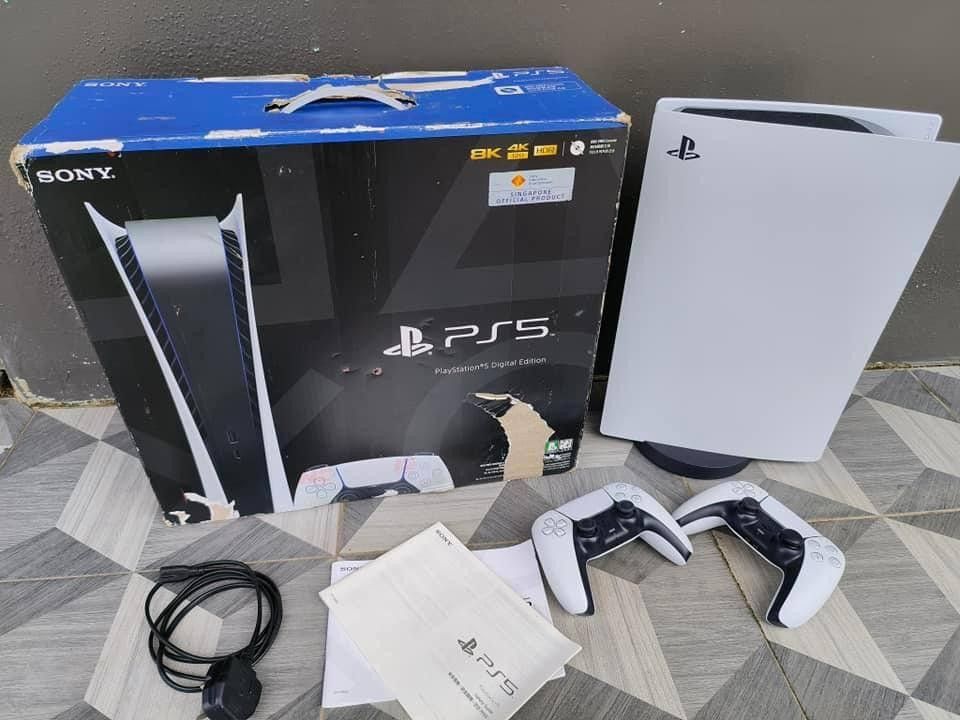 新型 未開封 PS5 デジタルエディション CFI-2000 B01