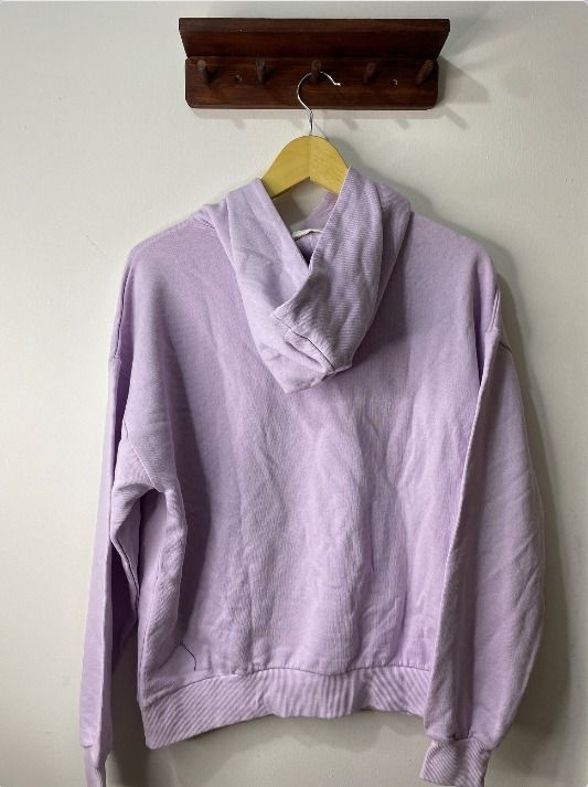 PULL BEAR DAISY DUCK LILAC HOODIE Fesyen Wanita Pakaian Wanita Baju Luaran di Carousell