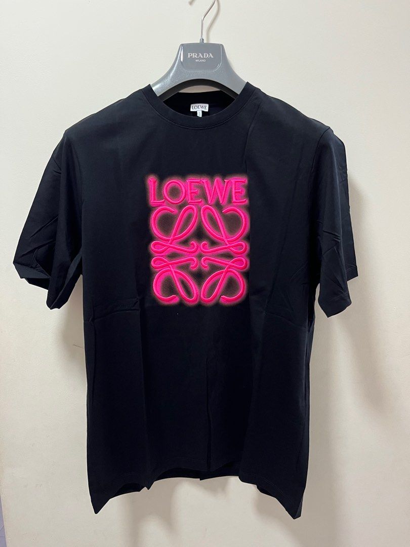 LOEWE ピンク Tシャツ ロゴ アナグラム フォトコピー Tシャツ LOEWE ピンク Tシャツ ロゴ アナグラム フォトコピー Tシャツ