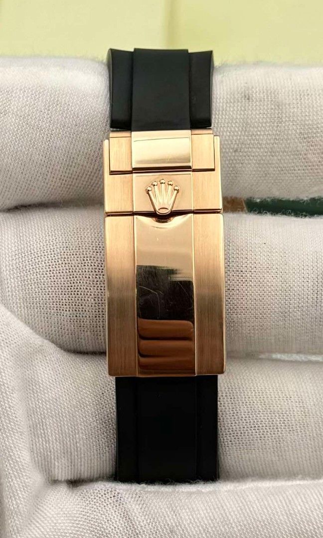Rolex Yatch-Master (Category: Luxury Watches) located in Las Pinas. Submitted by calmphoenix.234114 (Listing ID 1335985131, Image 3). Description: ROLEX YACHT-MASTER 40MM REFERENCE NO. 116655 CUSTOMIZED TO 116659 SATS “TUTTI FRUTTI” YEAR 2015 CALIBER 3135 AUTOMATIC MOVEMENT 18K EVEROSE GOLD RAINBOW BAGUETTE BI-DIRECTIONAL ROTATABLE BEZEL DIAMOND DIAL BLACK RUBBER STRAP BOX & CARD ₱3.6M.