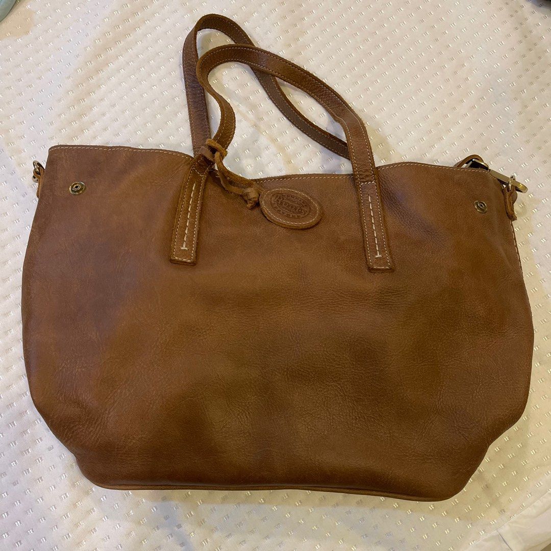 Amelia tote roots online