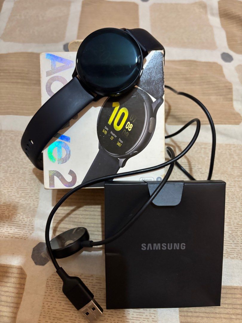 Samsung Active 2 smart watch (Category: Other Mobile & Gadget Accessories) located in Taguig. Submitted by dean_cute25 (Listing ID 1336088799, Image 1). Description: 💯 original With box card booklet and charger.